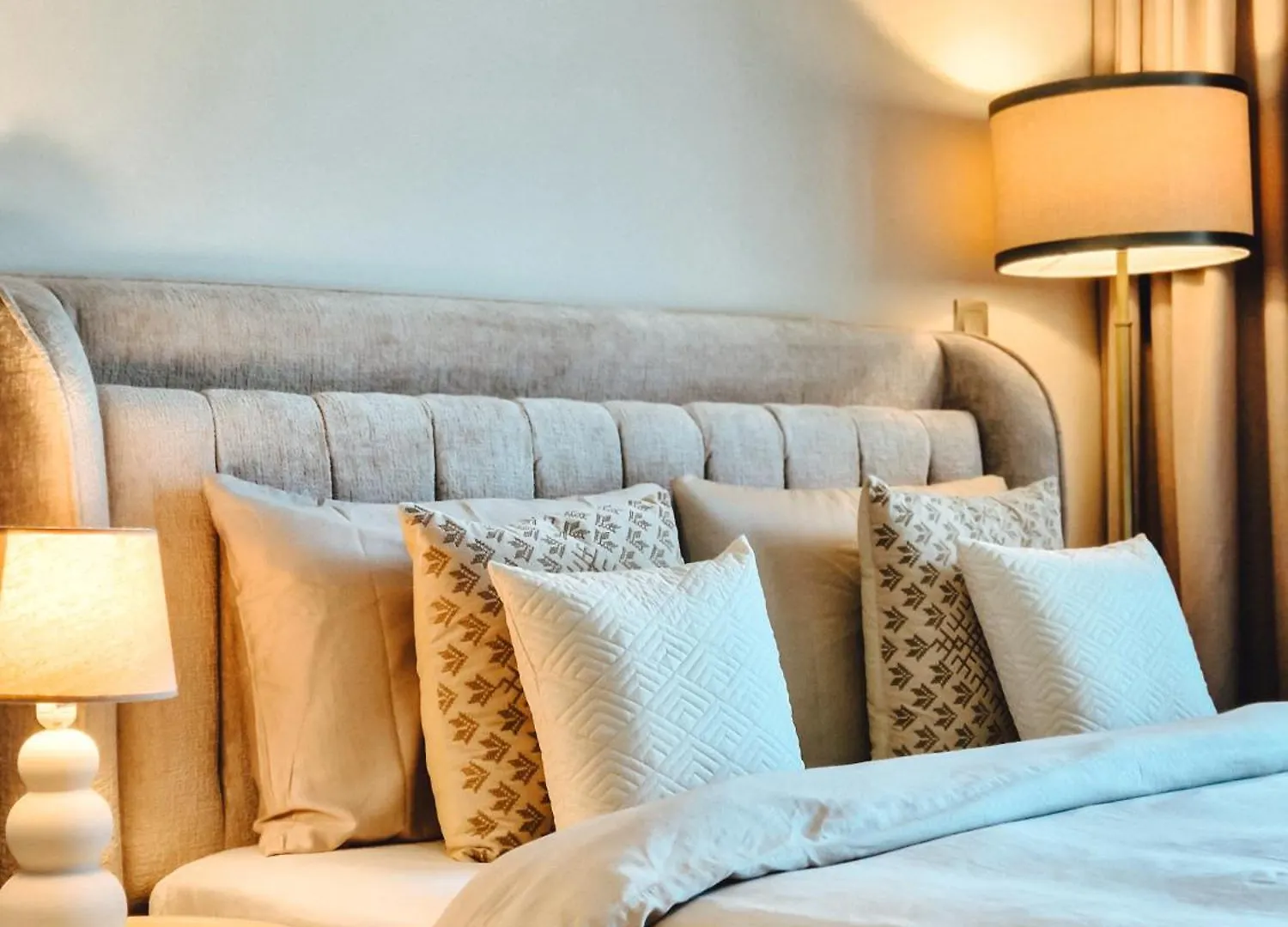 Premium Plus Studio Apartment - Nahe Downtown Dubai